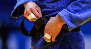 Подскажем каким видом спорта заняться